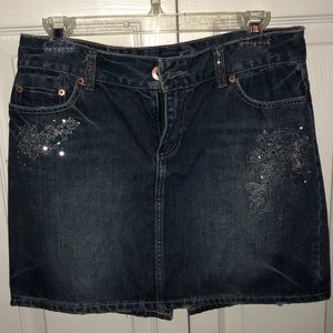 American Eagle blue jean skirt.